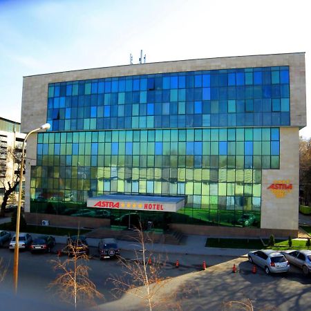 Astra Hotel Almaty Extérieur photo