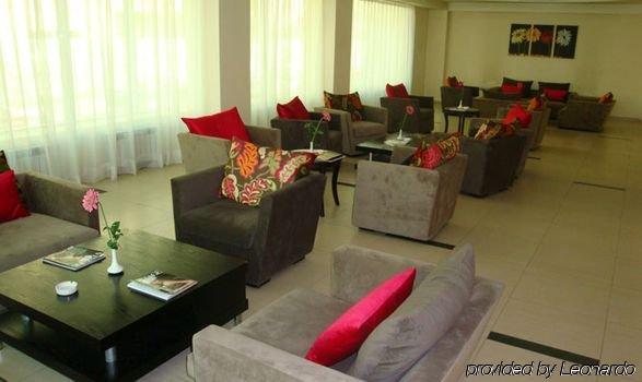 Astra Hotel Almaty Extérieur photo